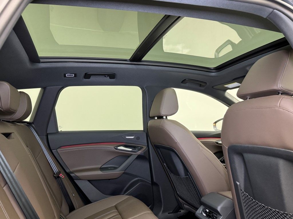 2025 Audi e-tron Premium 14