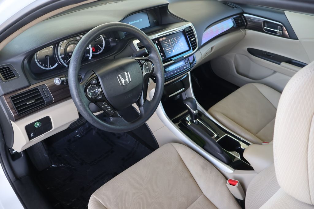2017 Honda Accord EX 9