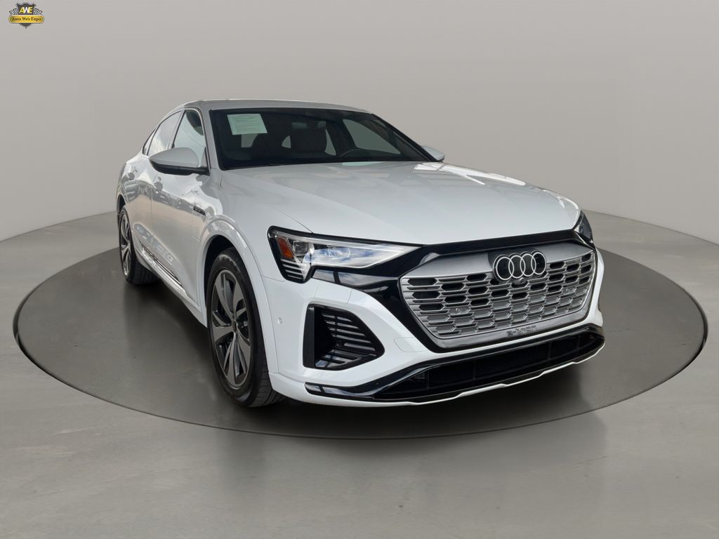 Glacier White Metallic 2024 Audi Q8 e-tron Sportback quattro Premium Plus S line AWD Sedan All-Wheel Drive Automatic