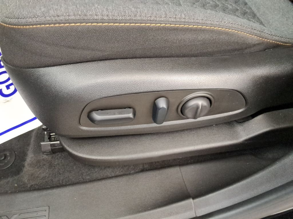 used 2023 Chevrolet Equinox car, priced at $16,499