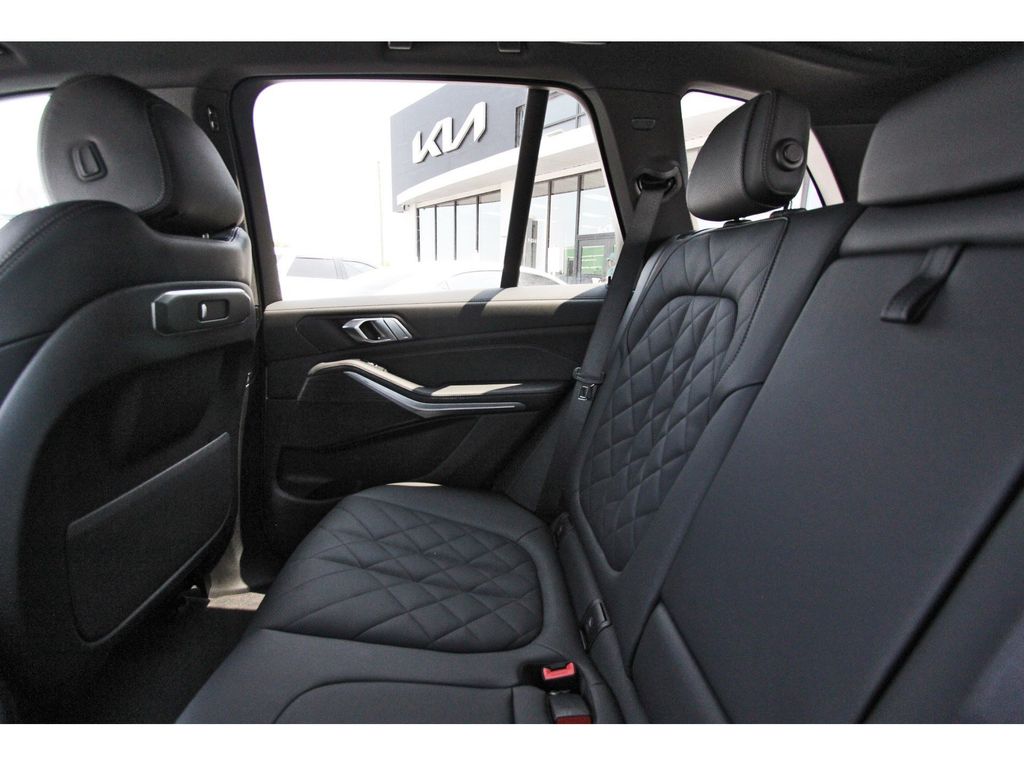 2025 BMW X5 sDrive40i White at DeMontrond Auto Country