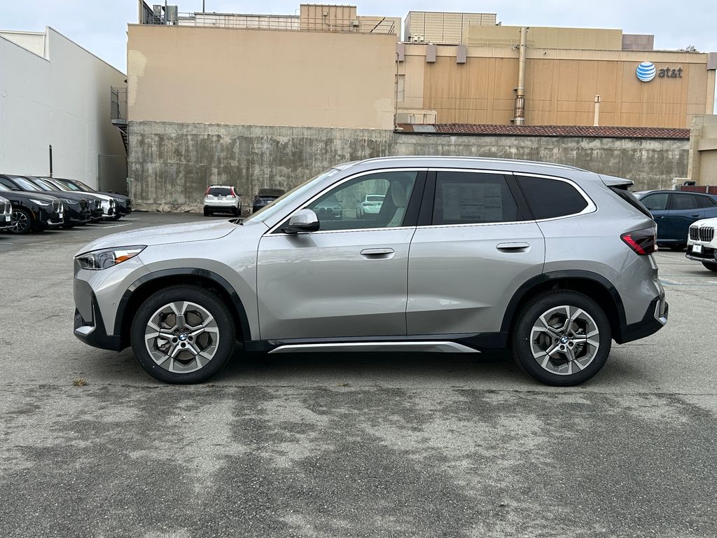 Thumbnail: 2026 BMW X1 - 2