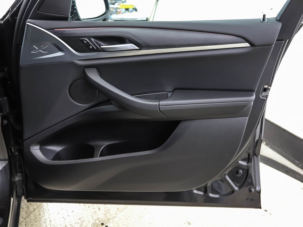 Thumbnail: 2024 BMW X3 - 29