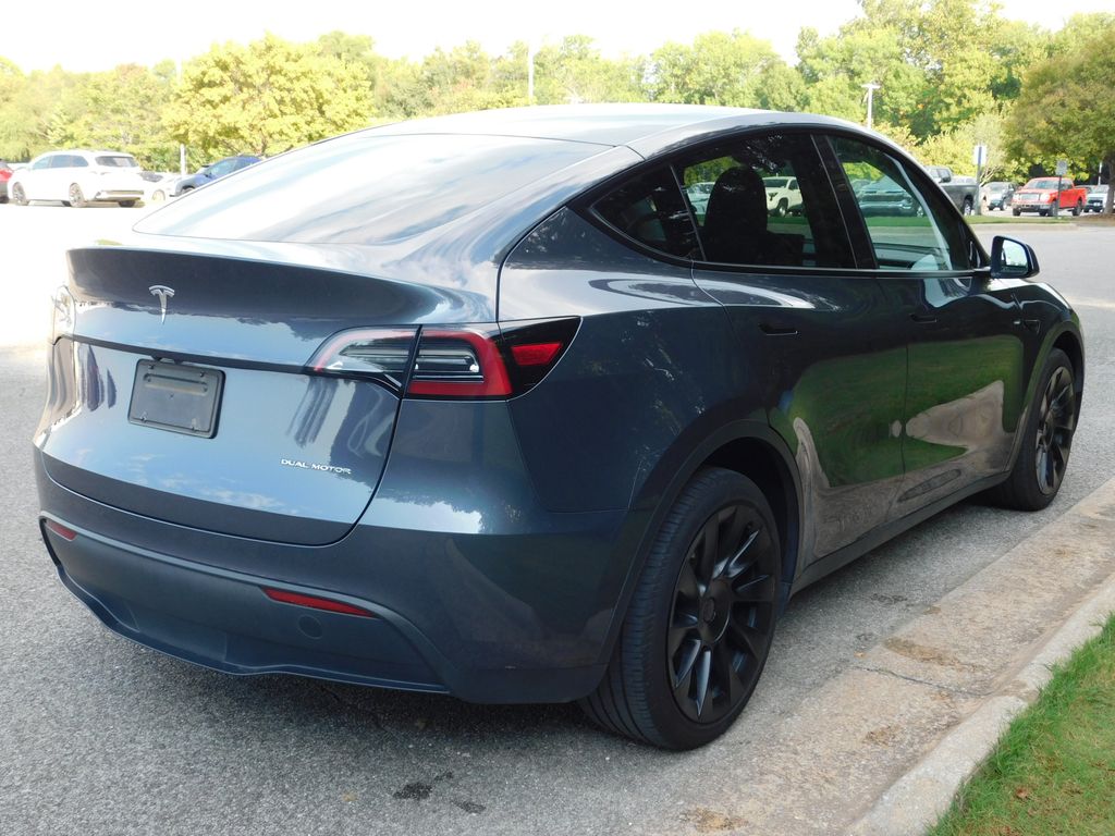 Thumbnail: 2023 Tesla Model Y - 10