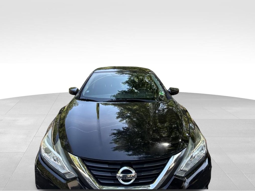 Used 2017 Black Nissan 2.5 S image 15