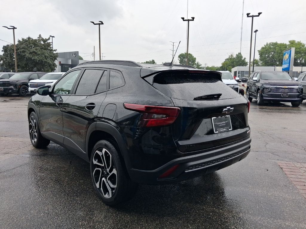Used 2025 Chevrolet Trax SUV