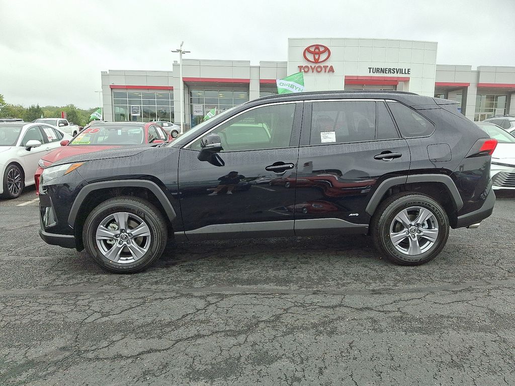 Thumbnail: 2025 Toyota RAV4 - 7