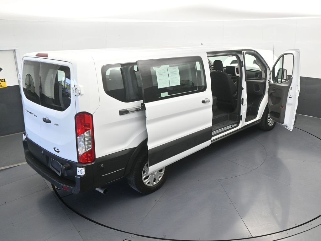 Used 2024 Oxford White Ford XLT image 68