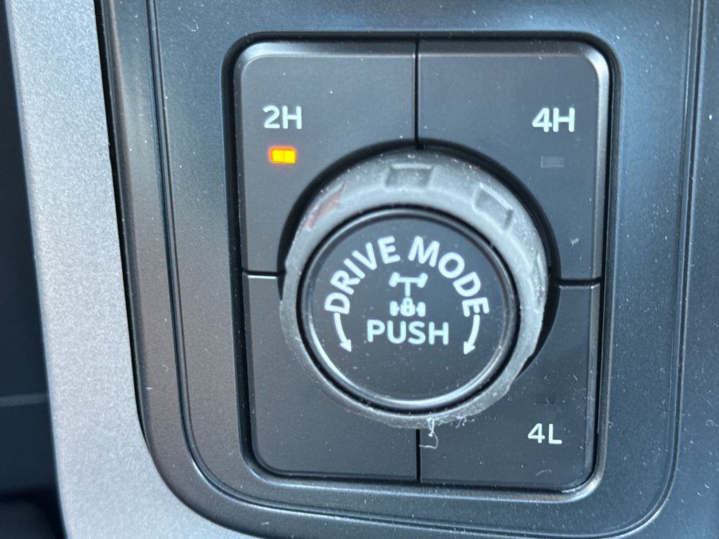 New 2026 Gray Ford XLT image 33