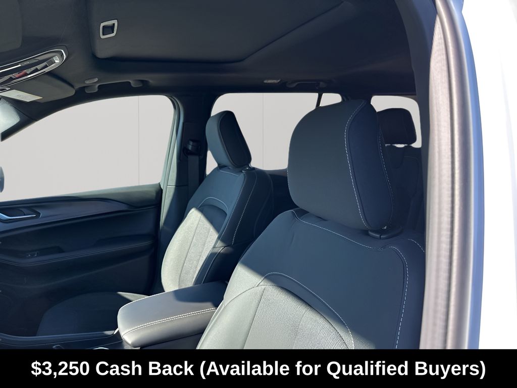 New Car 2025 Jeep Grand Cherokee  For Sale Under $40,000 In Austin, Texas