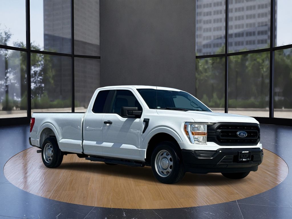 Oxford White 2022 Ford F-150 Pickup Truck 4X2 Automatic