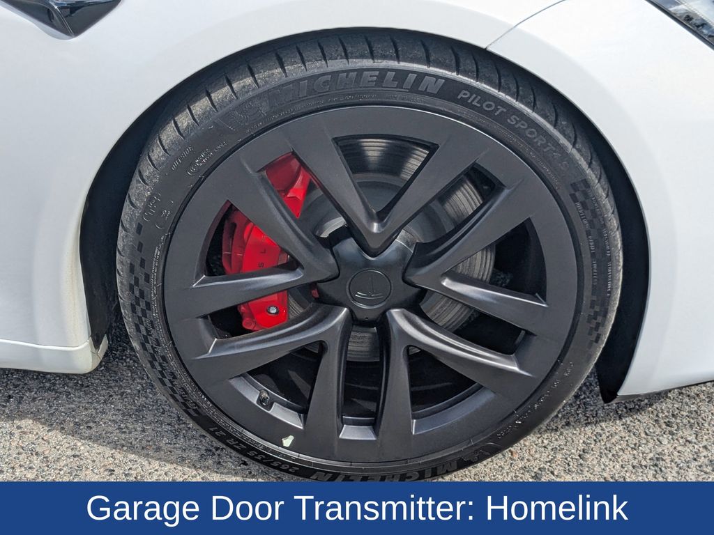 2025 Tesla Model S Plaid