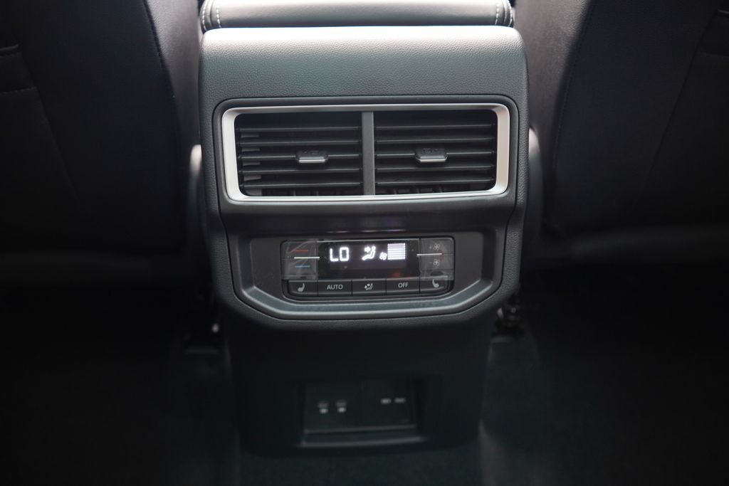 Thumbnail: 2025 Volkswagen Atlas - 18