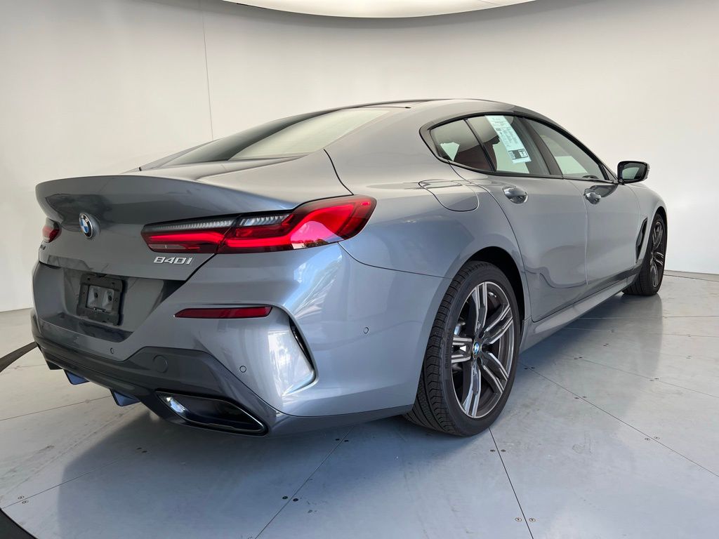 Thumbnail: 2024 BMW 8 Series - 3