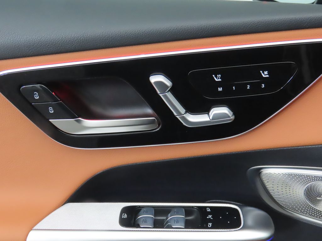 Thumbnail: 2026 Mercedes-Benz GLC - 24