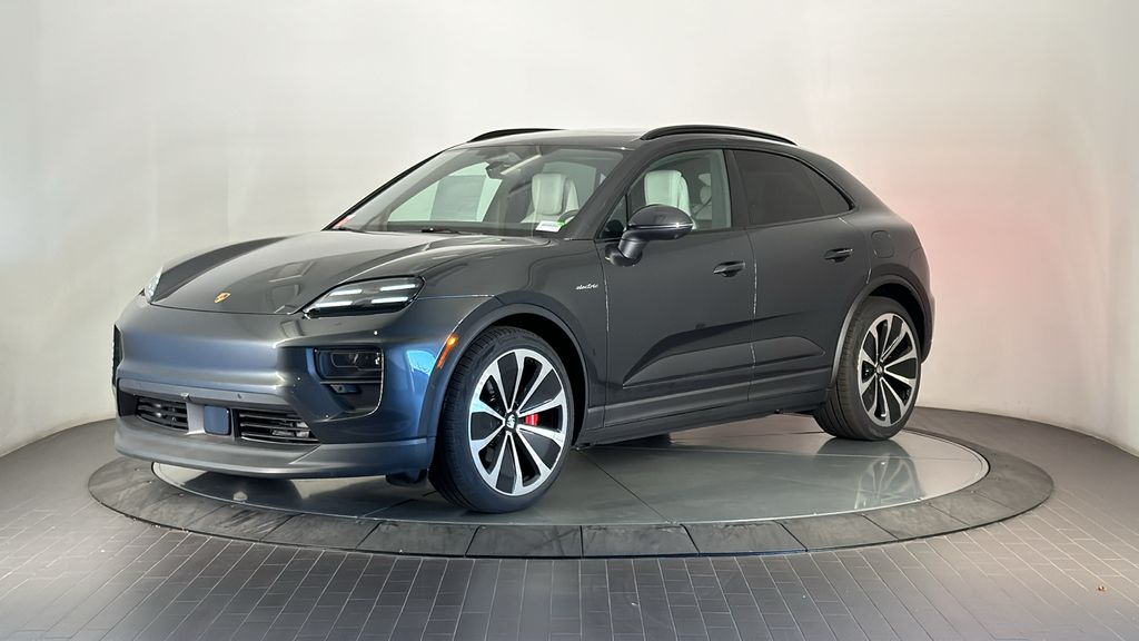 Thumbnail: 2025 Porsche Macan - 1