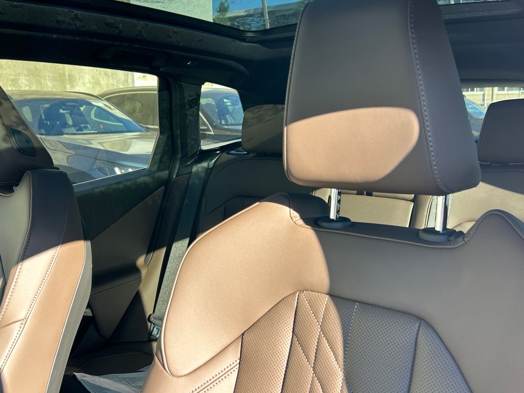 Thumbnail: 2026 BMW X3 - 14