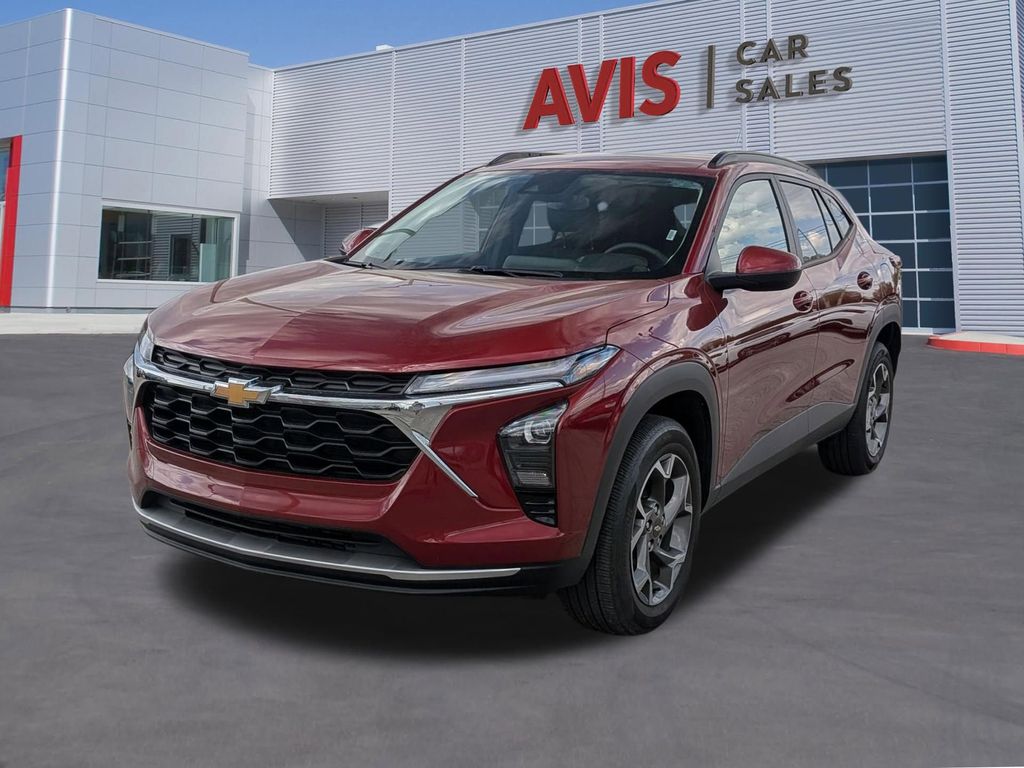 Red (Crimson Metallic) 2025 Chevrolet Trax LT FWD SUV / Crossover Front-Wheel Drive 6-Speed Automatic