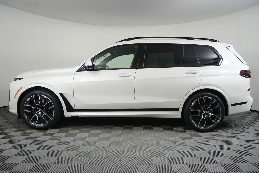 Thumbnail: 2026 BMW X7 - 6