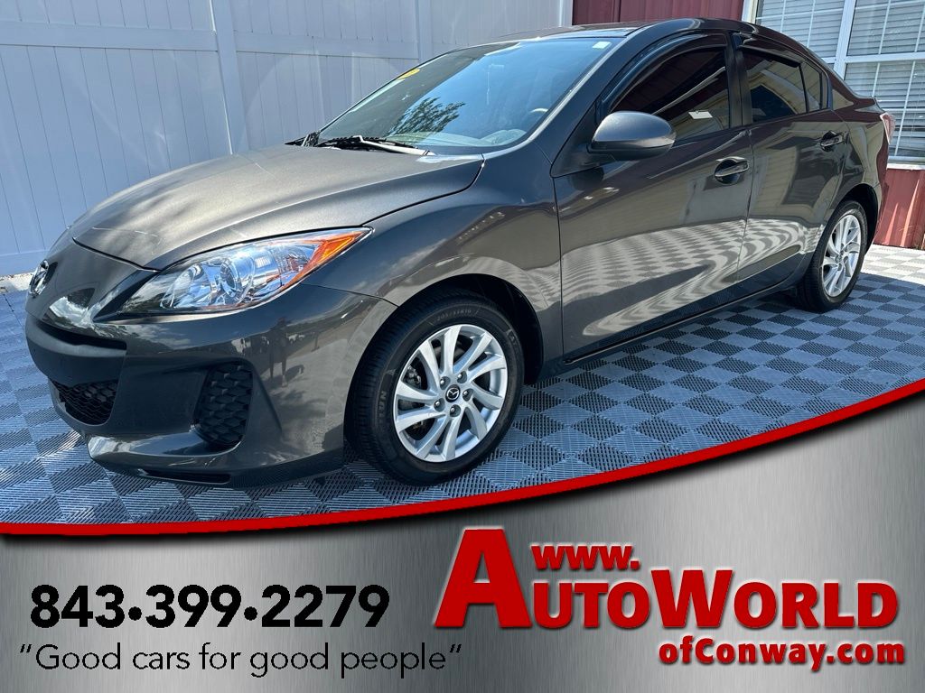 Gray 2013 Mazda MAZDA3 Sedan Front-Wheel Drive 6-Speed Automatic