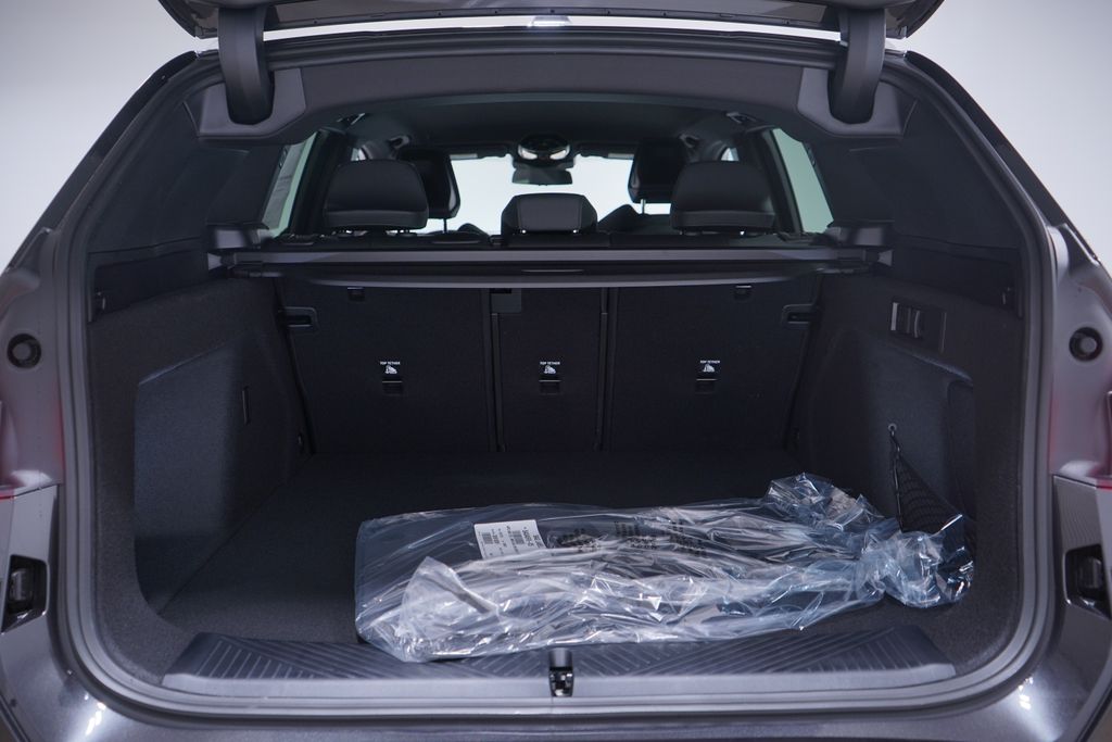 Thumbnail: 2026 BMW X3 - 13