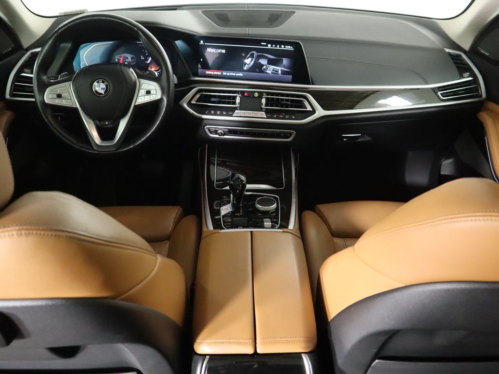 Thumbnail: 2021 BMW X7 - 13