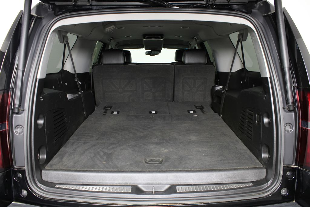 Used 2019 Chevrolet Suburban for sale in 