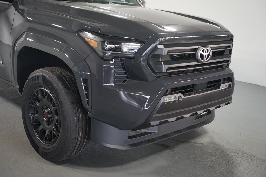 Thumbnail: 2025 Toyota Tacoma - 4
