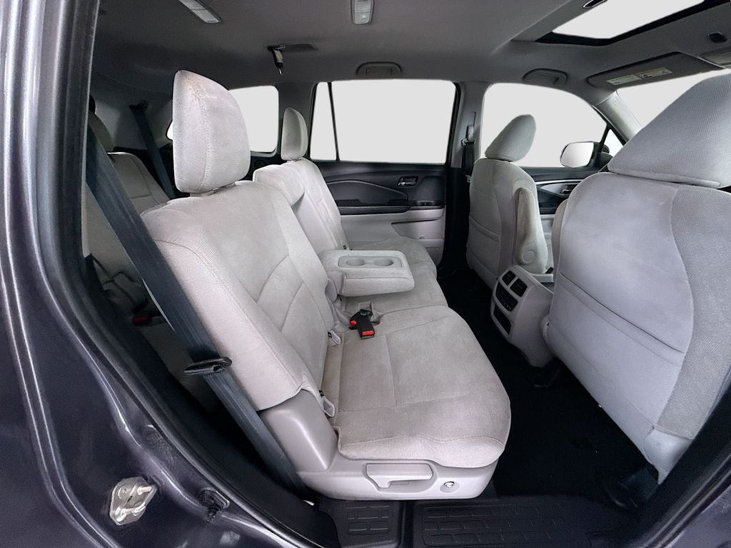 Thumbnail: 2020 Honda Pilot - 22