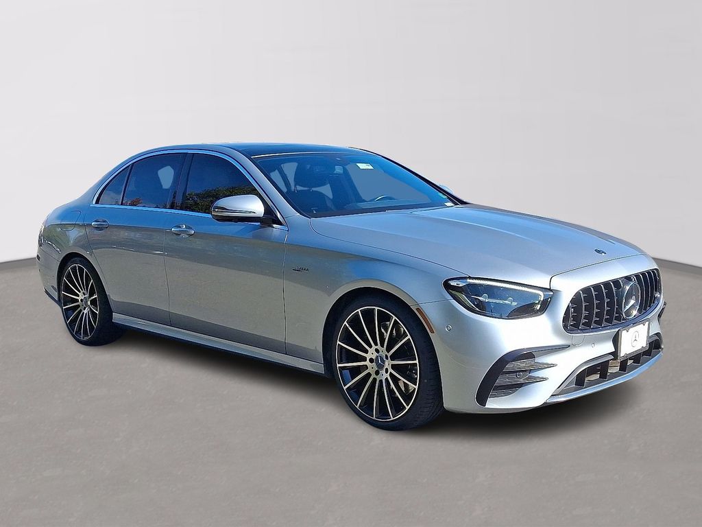 Thumbnail: 2021 Mercedes-Benz E-Class - 3