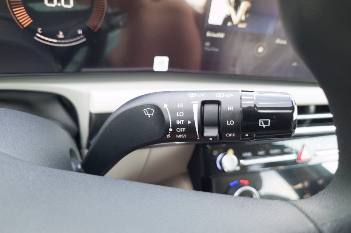 New 2026 Black Hyundai SEL image 28