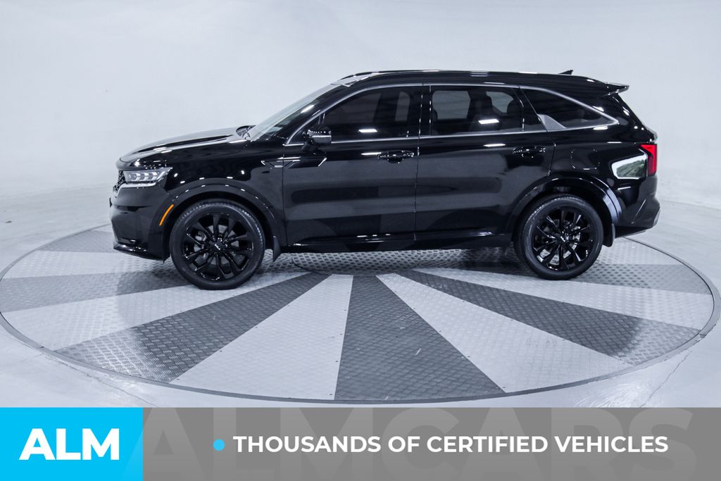 Used 2022 Black Kia SX image 4