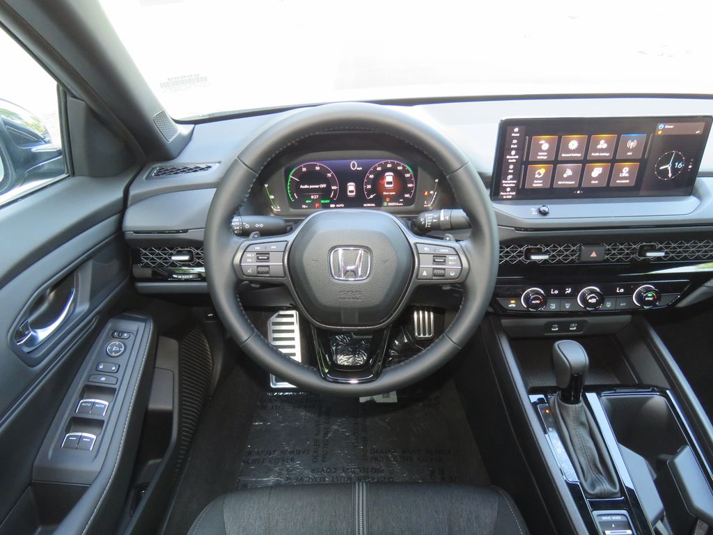 2025 Honda Accord Sport 12