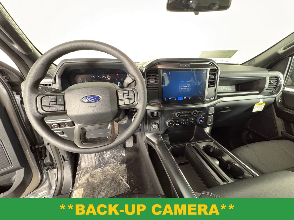 View vehicle photo 7