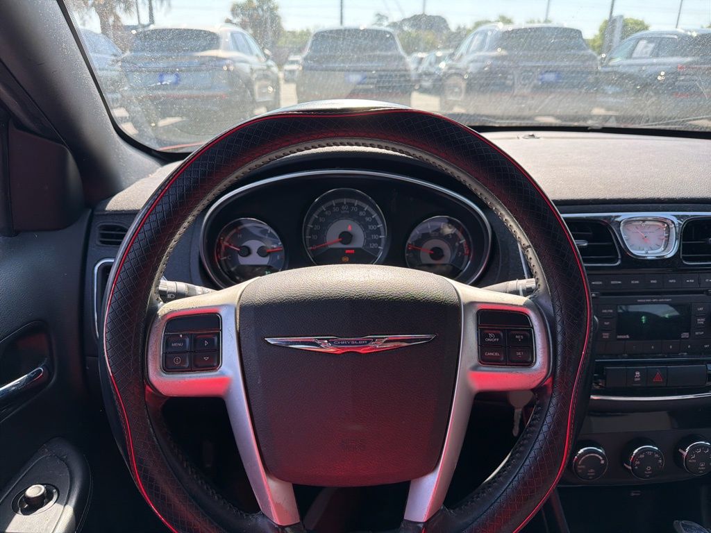 2012 Chrysler 200 Touring