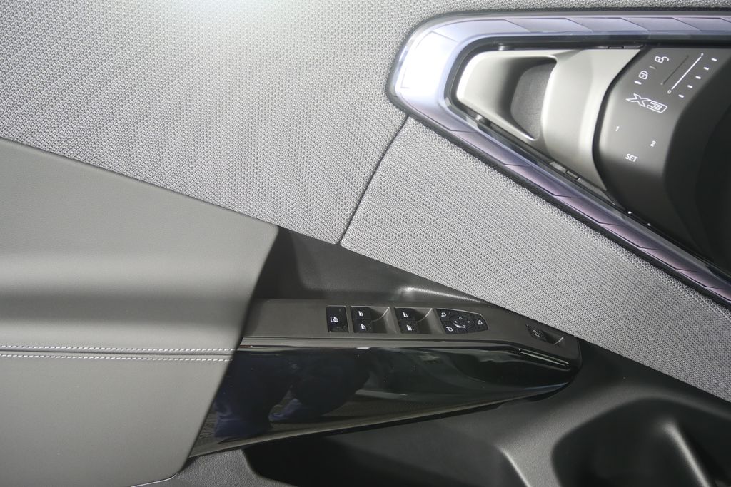 Thumbnail: 2026 BMW X3 - 8