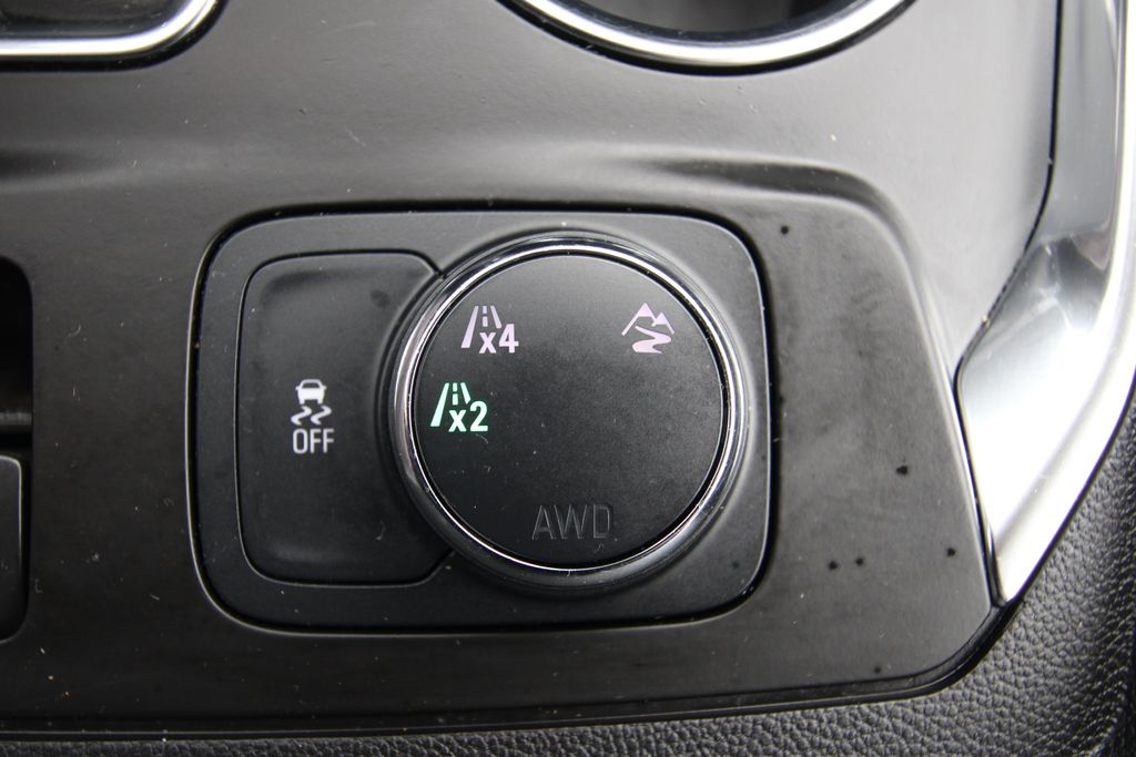 Used 2020 Chevrolet Traverse SUV