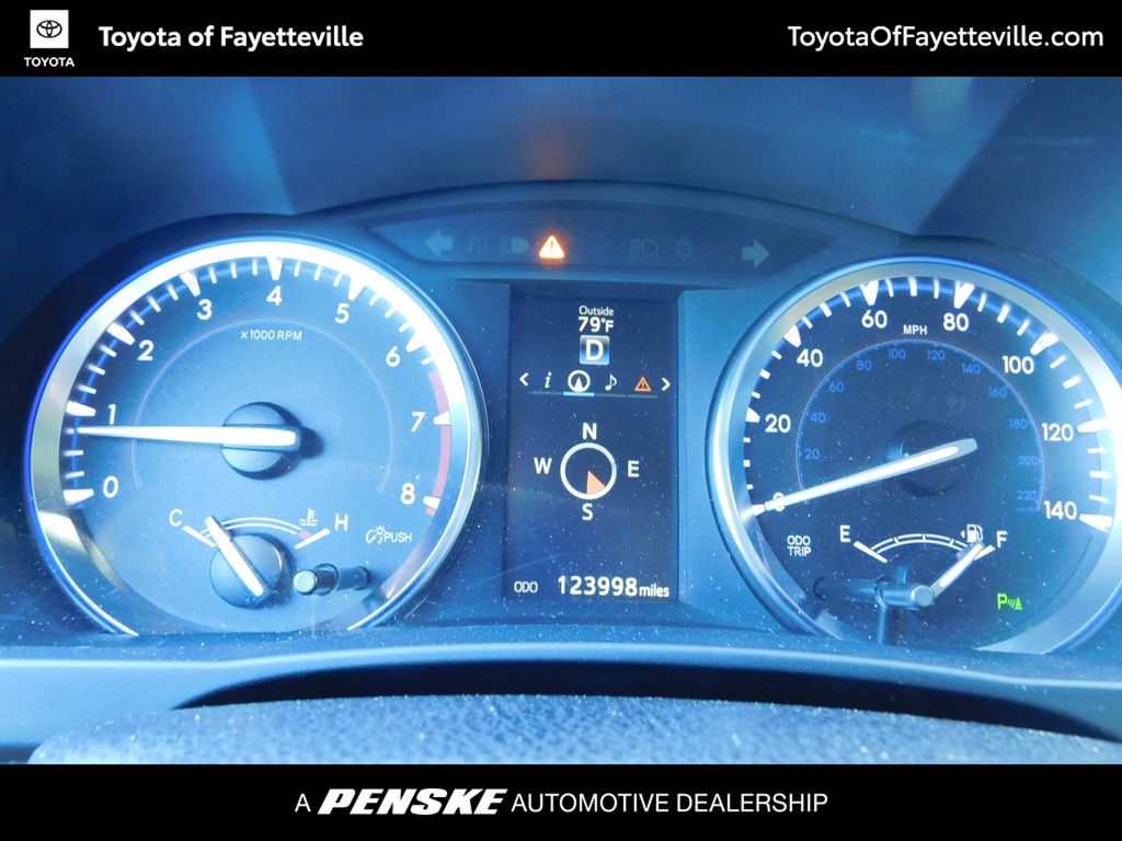 Thumbnail: 2015 Toyota Highlander - 8