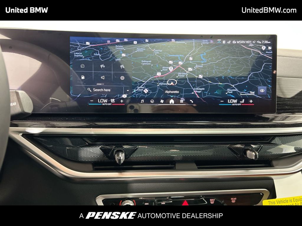 Thumbnail: 2026 BMW X7 - 18