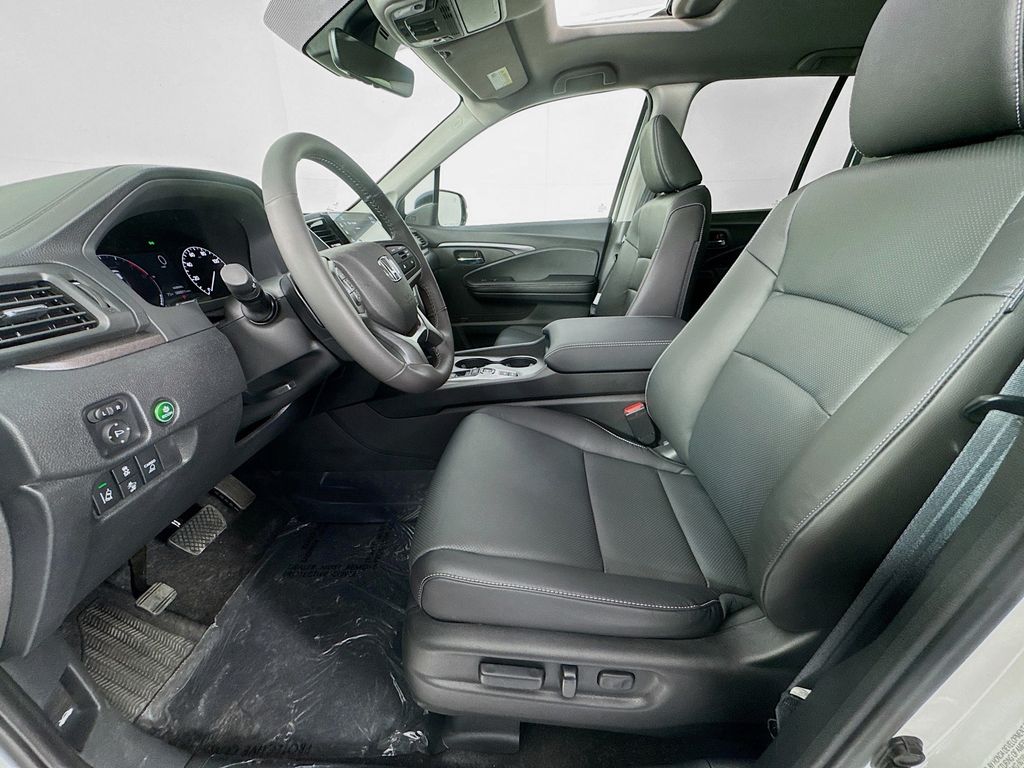 Used Car 2025 Honda Ridgeline  Rtl For Sale Under $40,000 In Austin, Texas