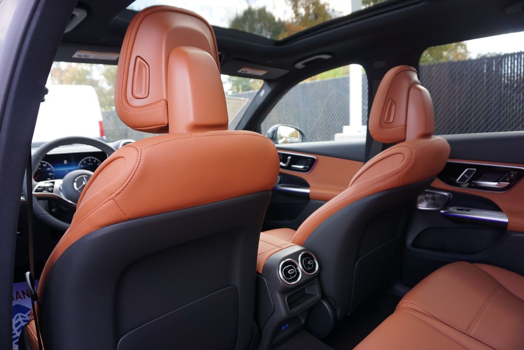 Thumbnail: 2026 Mercedes-Benz GLC - 15