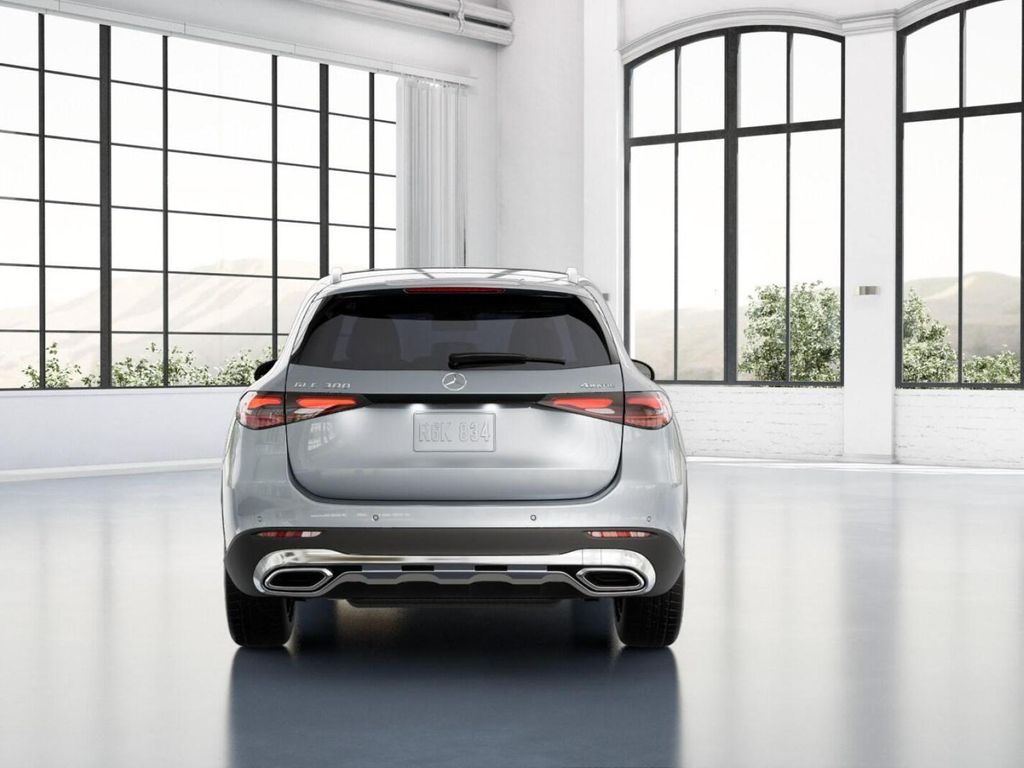 Thumbnail: 2027 Mercedes-Benz GLC - 25