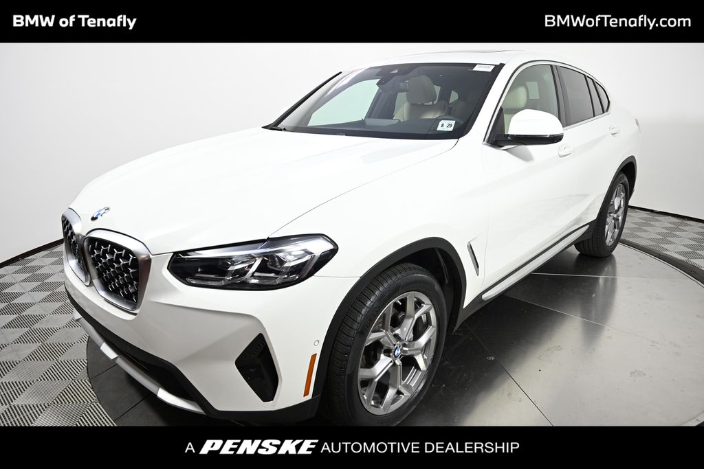 Thumbnail: 2025 BMW X4 - 1