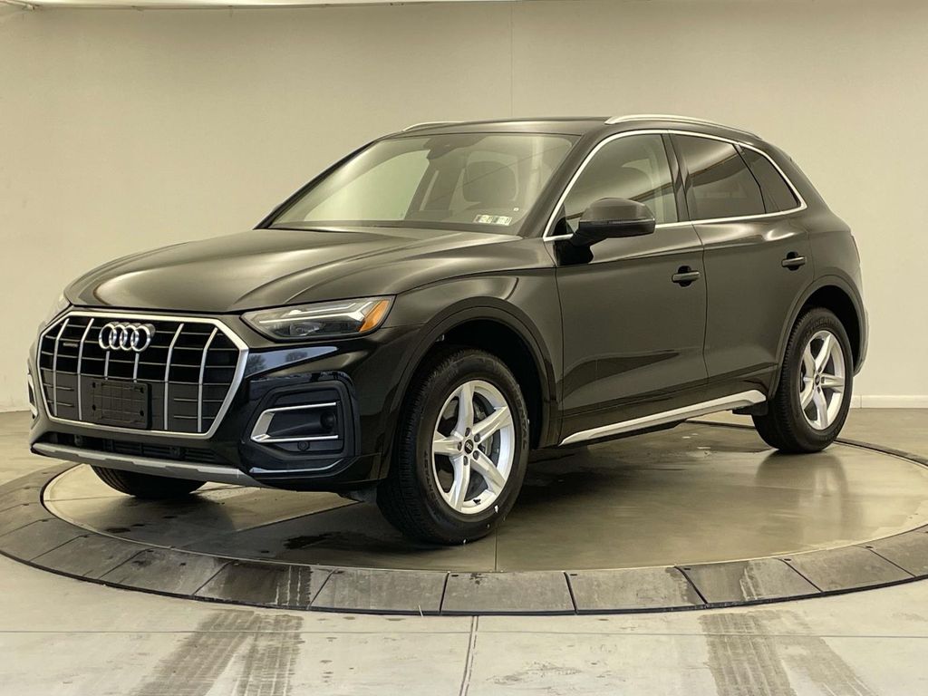 2023 Audi Q5 quattro Premium 40 TFSI