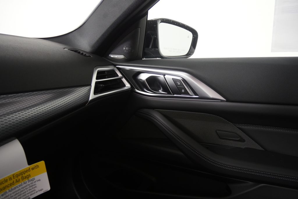 Thumbnail: 2026 BMW 4 Series - 25