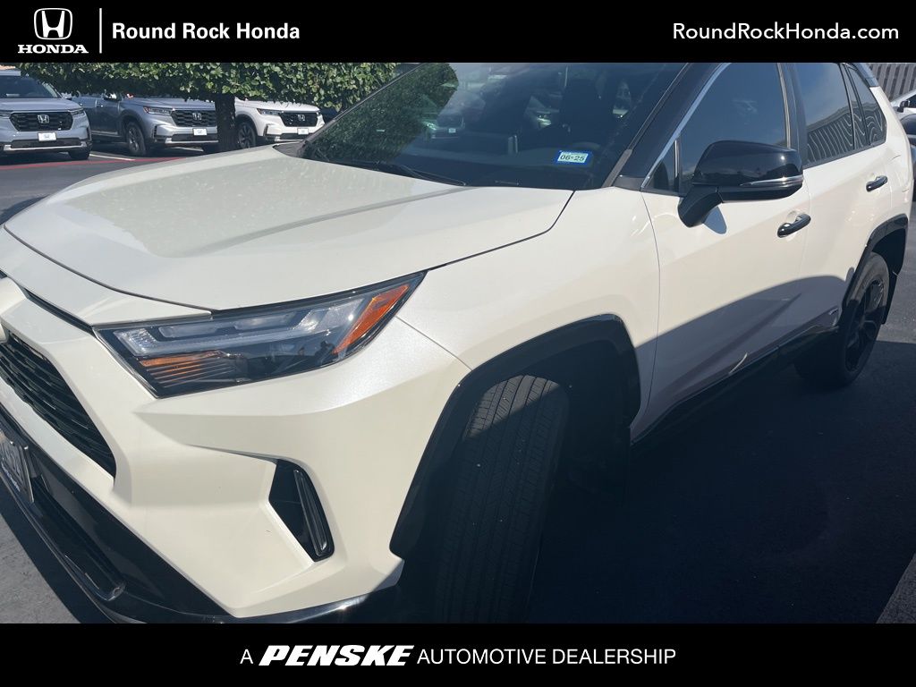 Thumbnail: 2022 Toyota RAV4 - 1