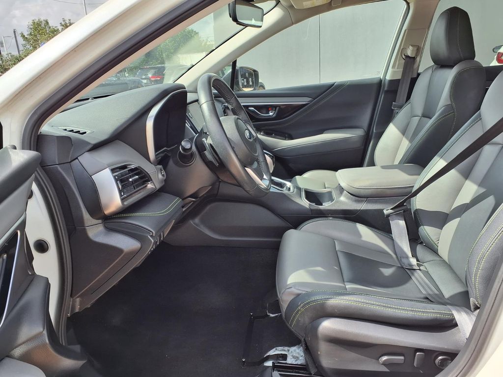 2023 Subaru Outback Onyx Edition White at Baytown Hyundai