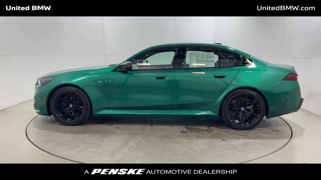 Thumbnail: 2026 BMW M5 - 5