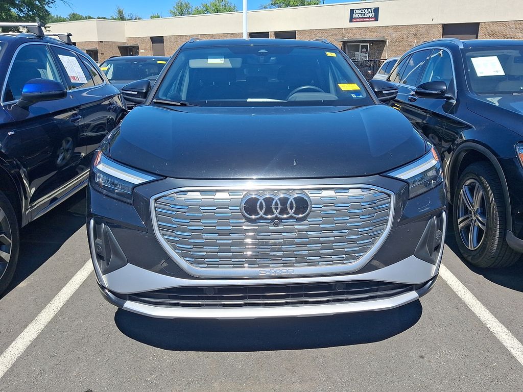 Thumbnail: 2023 Audi Q4 e-tron - 2