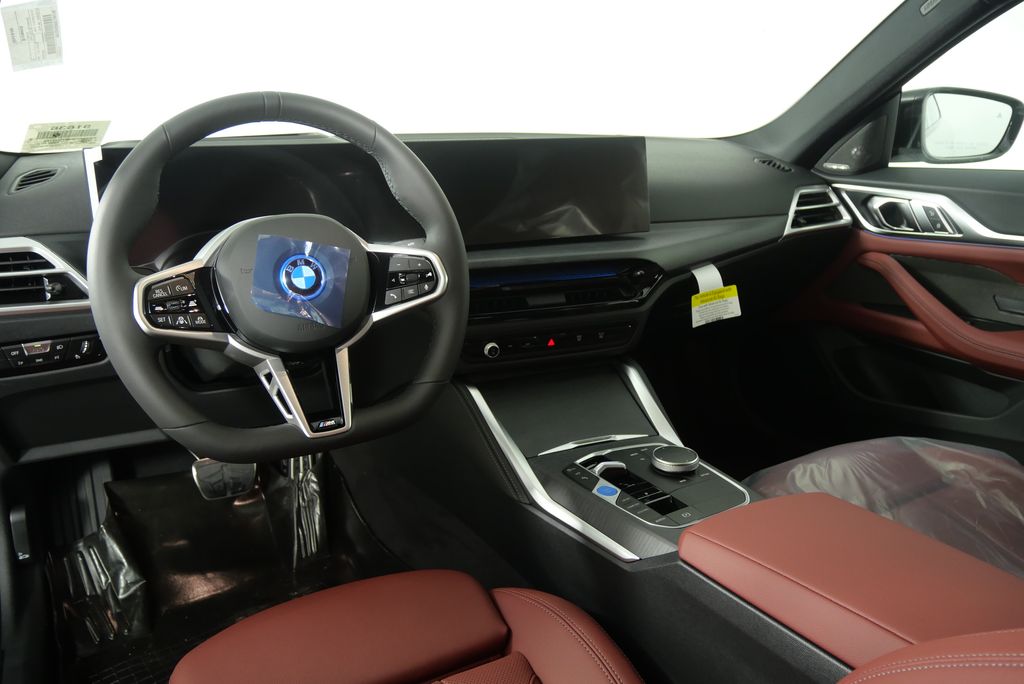2025 BMW i4 eDrive40 18